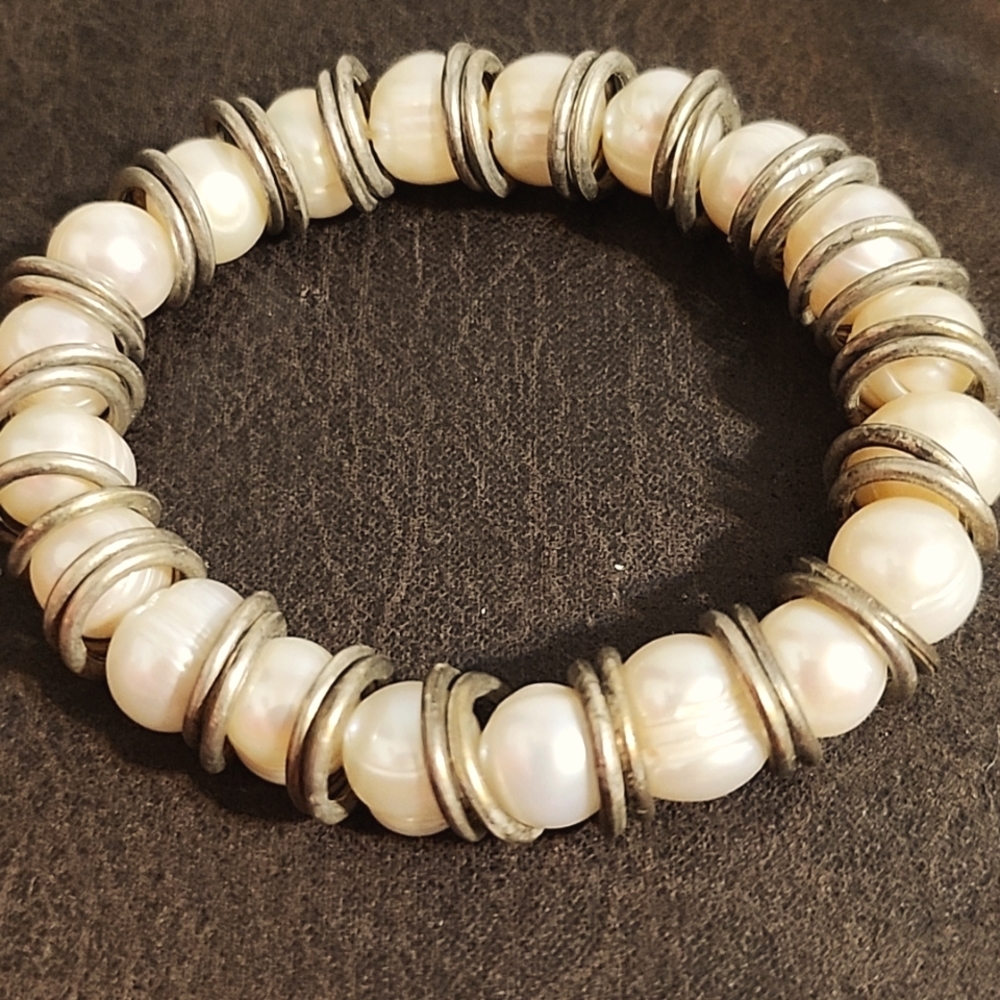 Vintage and Pearl bracelet